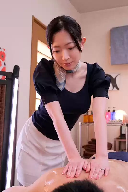 クズ男の絶倫チ●ポでイカされまくる巨乳人妻の10発中出し温泉旅行 天宮かすみ