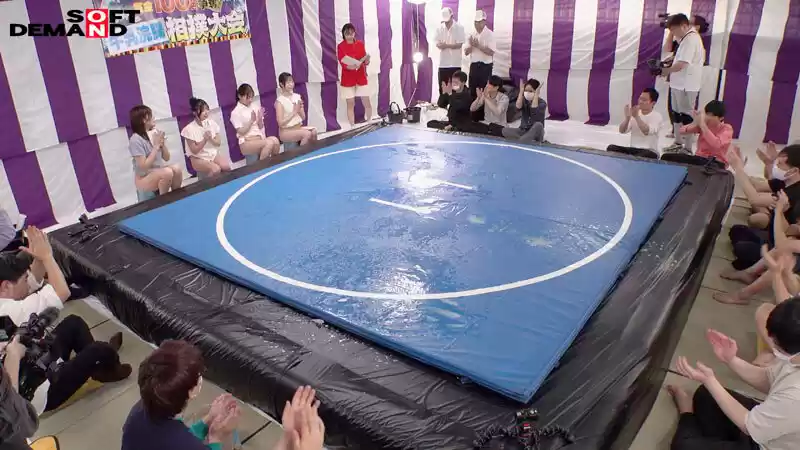 はじめての牛乳浣腸相撲大会2（ガチ）。 一般女性4名参加