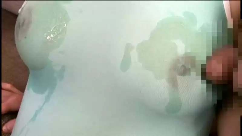 濡れ透けワイセツ乳首 百花エミリ