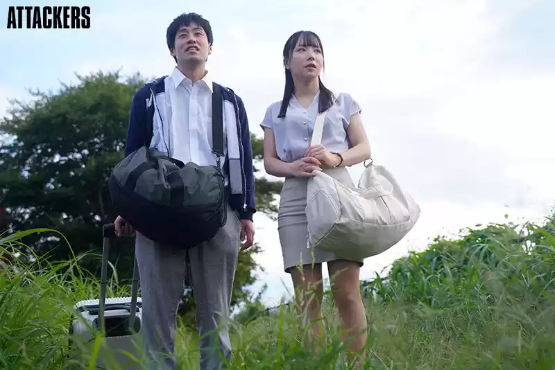 限界集落の村に赴任した人妻女教師は、村の繁栄の為に毎日子種を注がれる。 海老咲あお