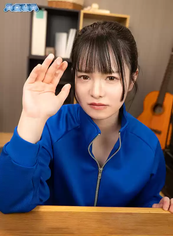 【VR】ネットで拾ったエロ動画をオカズに目の前でバレないようにシコる