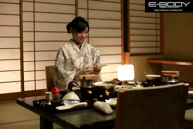 E-BODY専属人妻 第2章 1日限定 貸切温泉でおもてなしソープin草津 杏
