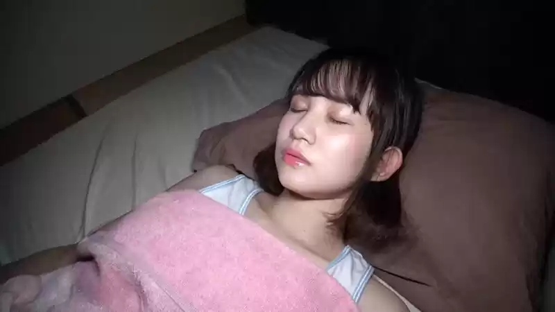 媚薬入り睡眠薬で昏●状態の美少女たちに夜●い中出し！！8人8中出しVol.4