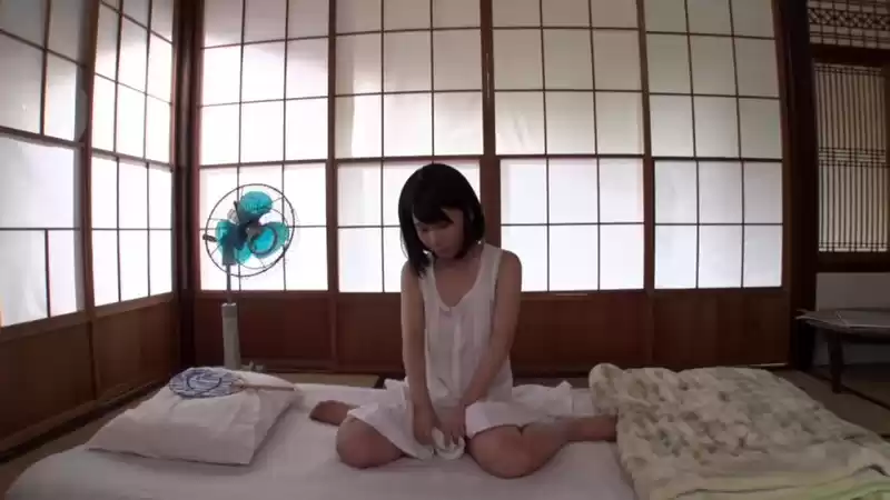 ほら、舐めてもらってるときはおじさんの目を見てないと 栗衣みい