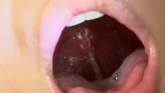 開口ゴックンするM女 元木ひなよ