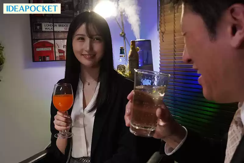 妻よりも先に出逢いたかった…身体だけでなく心から僕が沼った美しすぎるプロ愛人 藤咲まい