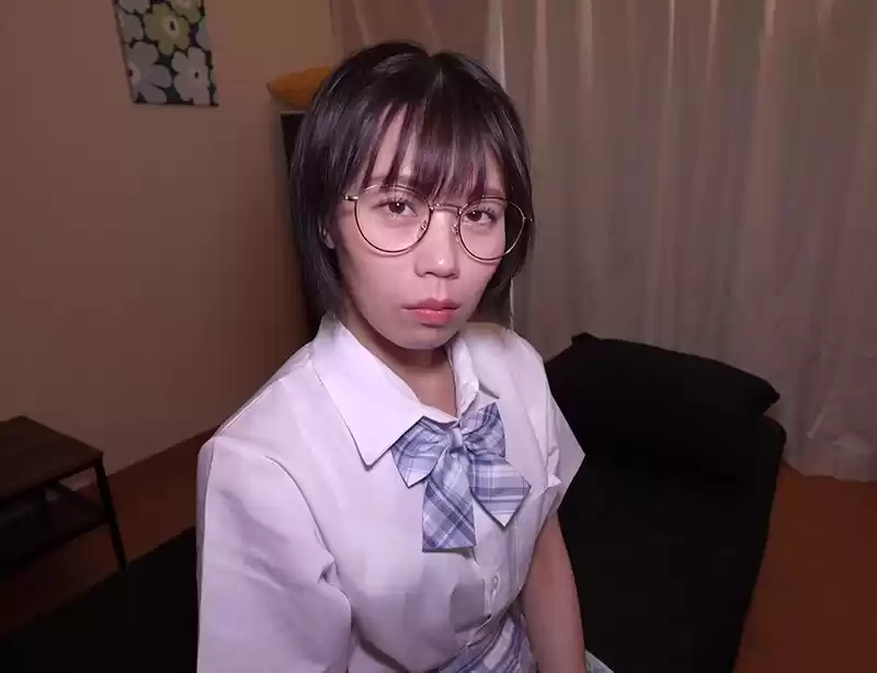 ガリ勉めがねっ娘を呼び出して変態オヤジが受けさせた媚薬つき性活指導 雨宮あや花