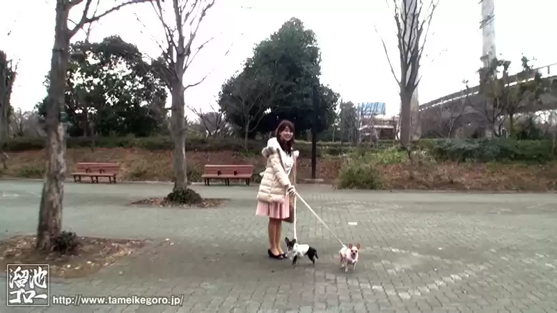 夫との性生活が無くなり自ら出演を志願してきた38歳の可愛すぎる Hcup人妻さんAVデビュー！！ 高岡すみれ