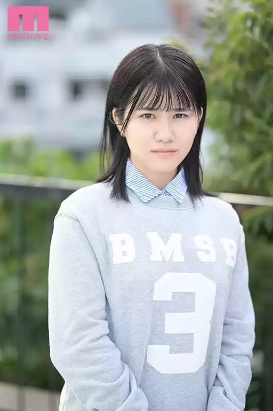 新人 脱・地味っ娘 物静かで素朴な経験人数1人の少女が奇跡の大激変！ 綺麗にメイクして可愛い洋服を着てM男くんとドキドキ初体験デートAVデビュー！！ 白井冬花