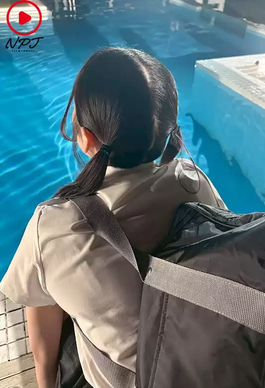 アオハル深夜のプールに忍び込みこっそりびしょ濡れイチャラブ絡みざかりなJ●SEX