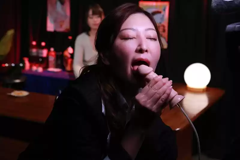 来店即尺！生でギンギン！熟女だらけのフェラチオスナック（5）完全版