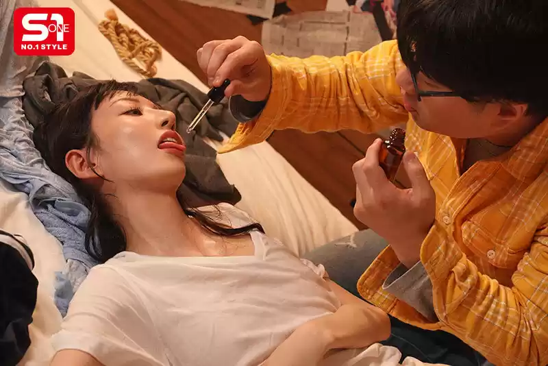 粘着サイコファンに毎日媚薬を盛られた7日後、アイドルは二度と這い上がれないキメセク奴●ネキに堕ちた。 石田佳蓮