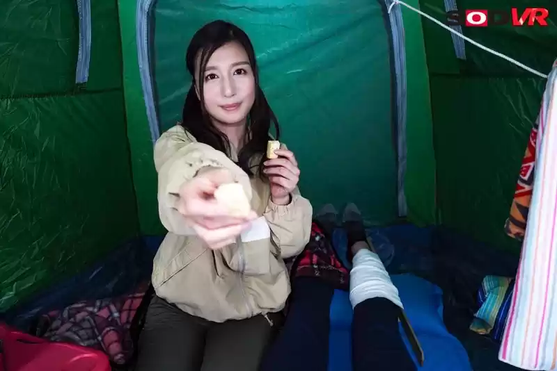 【VR】【雪山遭難VR】このままじゃ凍死確実！裸で抱き合ってカラダを温め合い、至近距離で見つめられながら密着摩擦で生性器をコスり合った直後に極限状態のサバイバルSEX 古川いおり