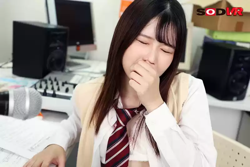 【VR】放送部 さくらさん 校内放送中のかわいい後輩にこっそりいたずら さくられん