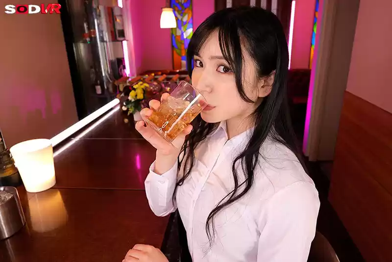 【VR】【8K】クソむかつくバリキャリ女上司を立場逆転で完全拘束状態！屈辱の下剋上SM調教で絶頂開発で鬼イカセ！！！ 塩見彩