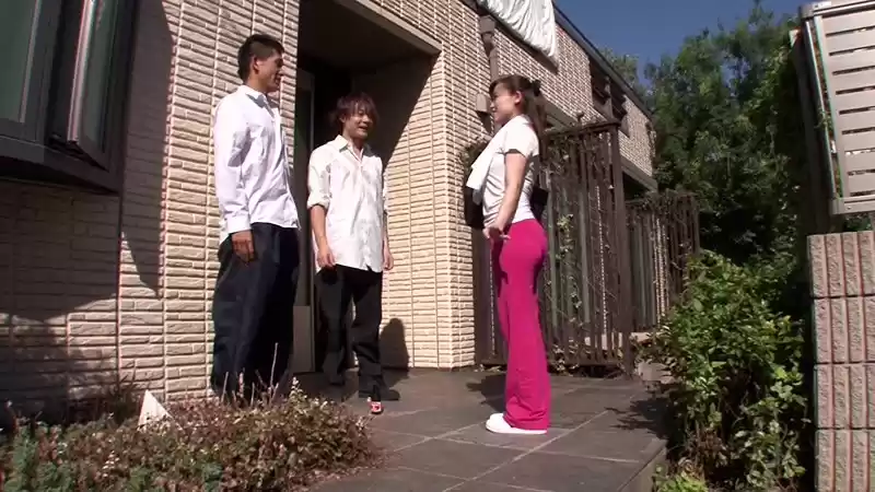 超本格官能近親エロ絵巻 友達の母親を、友達の目の前で、犯しまくった少年達。 新城あゆみ