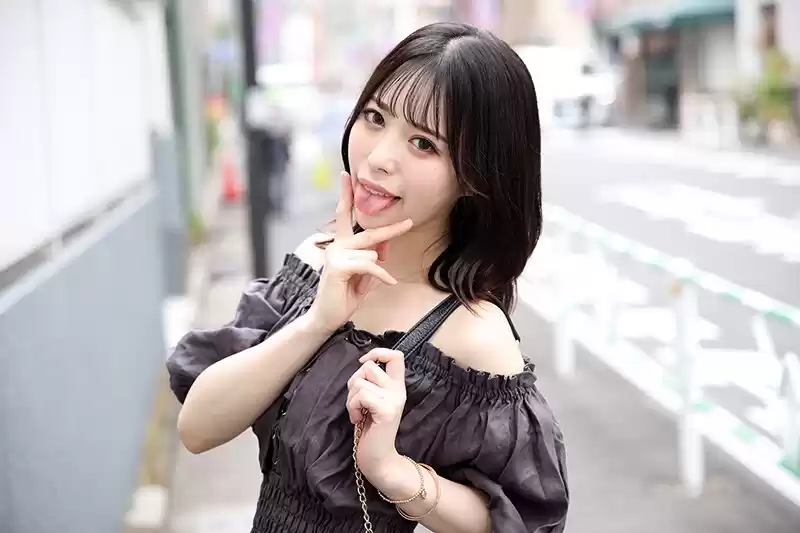 即ヤリ専門！入室5秒で唾液たっぷりのベロちゅうで悩める絶倫M男君をビンビンにさせる小悪魔ギャル 天馬ゆい 20歳