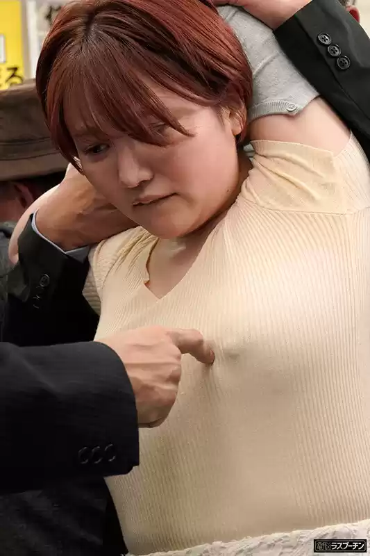 超接写！触れるか触れないかの長時間ソフトタッチで乳首の感度を何倍にも上げられる巨乳娘2 天月あず