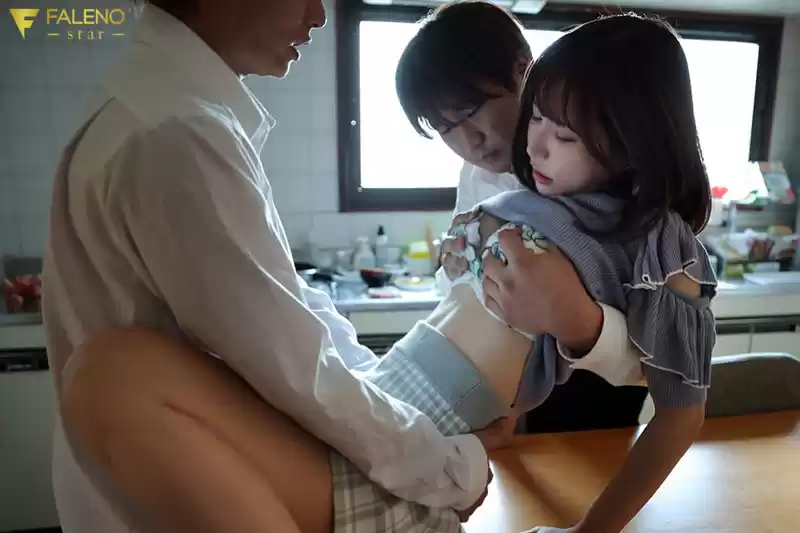 男だらけの大家族を支える献身的なお姉ちゃんのちょっと狂った日常性活 天使もえ