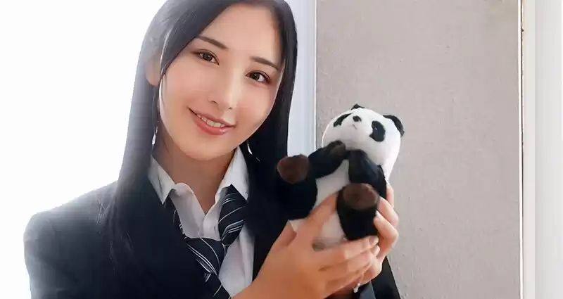 水を被るとHカップ爆乳女になっちゃう体質の転校生と1/2なスクールライフ 北野未奈