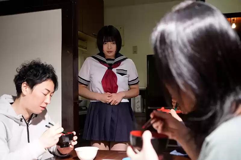 若い貧困女子の肉穴と邪な欲望 早見なな