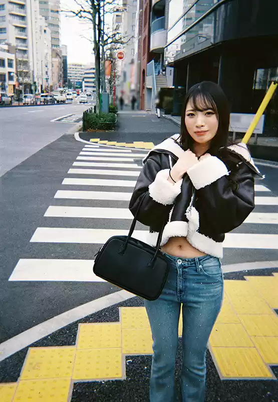上品な顔して下品に絶頂！毎月会ってるセフレお姉さん月野江すいに「今日はちょっとだけ刺激的なエッチがしたい」と誘われ‘少しだけ気持ち良くなるクスリ’ を使って何度も精飲と中出しをした
