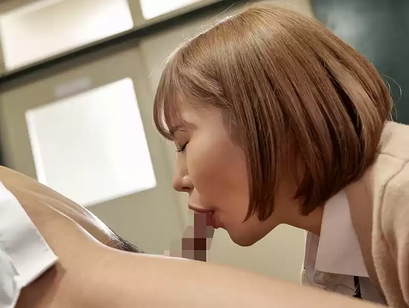 学校中の男にパンチラ焦らしする生意気デカ尻女子○生を、ドン引きするほどの激ピストンで何度もイカセまくった。 百永さりな
