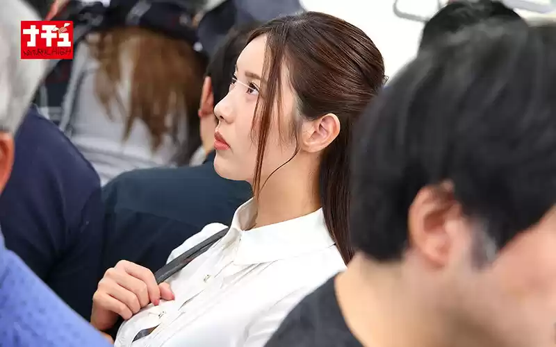 直穿きパンスト電車 パンツを抜き取られた恥ずかしさで抵抗できず何度もイカされた美脚女
