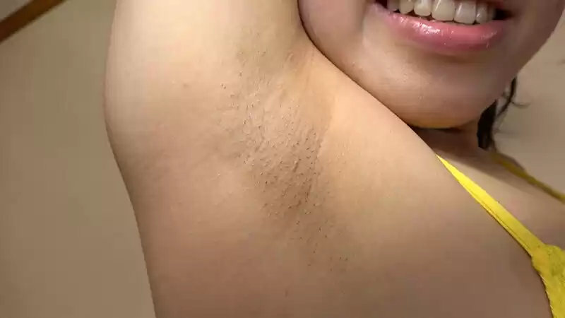 辻いまる これぞ王道 神ビキニ 昭和アイドルやキャンギャル、令和グラドルまで多くの女子の秘部を隠してきたビキニを巨乳や美乳、パイパンから剛毛、無防備ワキやハミ毛を超接写で舐め回す 絶対脱がさない完全着衣だからこそのポロリやハミ出しAV