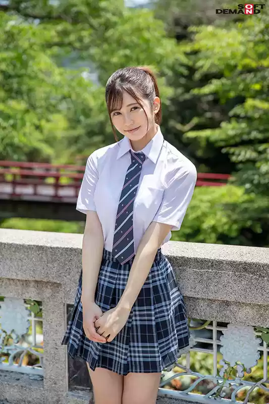 19歳で中イキ体験して以来、1時間で最低2回は膣内（ナカ）でイケる体質になってしまった天才少女 さくられん SOD専属AVデビュー