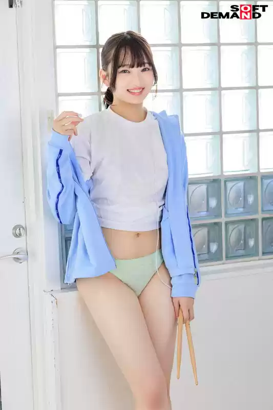 【18歳絶頂開発】おとえりが行くところに男優有！おもちゃ・チ●ポでず～っと責め続けられる1日 音田絵凛