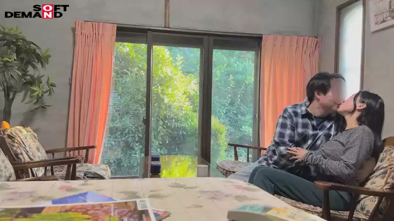 レスられ妻、妊娠覚悟。托卵希望のSNSフォロワーさんと義実家でこっそりナマ中出しセックス。高嶋和