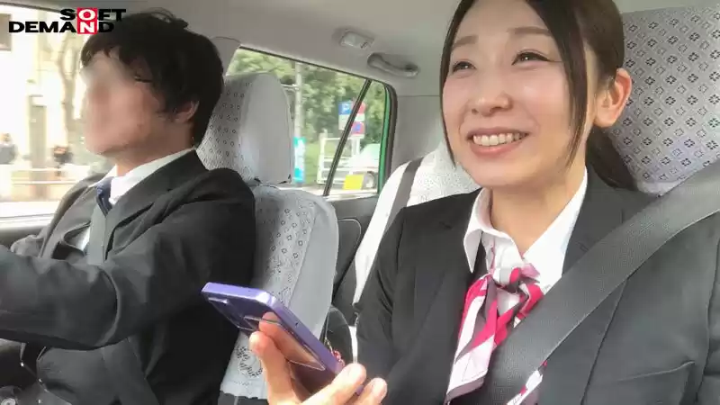SNS総フォロワー9万人 人妻女性タクシードライバー 春木蘭子 45歳 AVDEBUT「丁寧な接客を心掛けていますが乱暴な不倫SEXが大好きです」