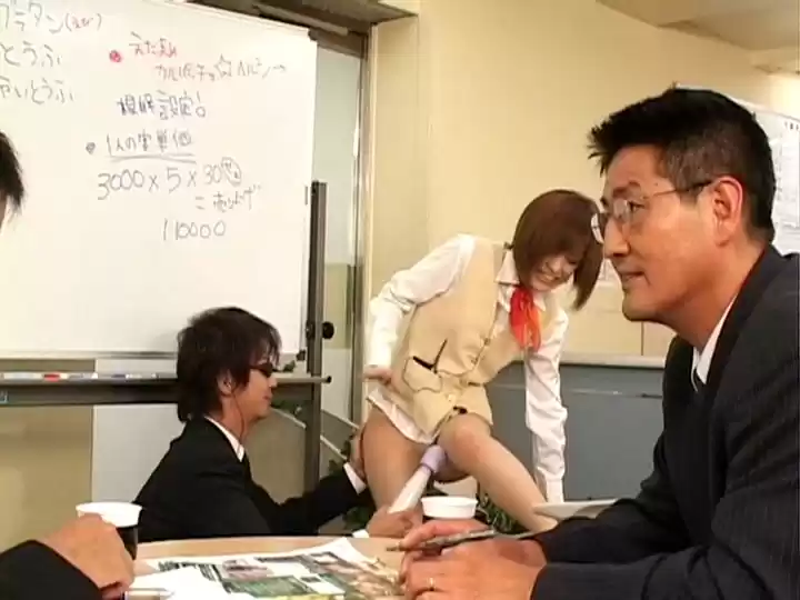 芸能人 板垣あずさ SODstar 女子社員初体験