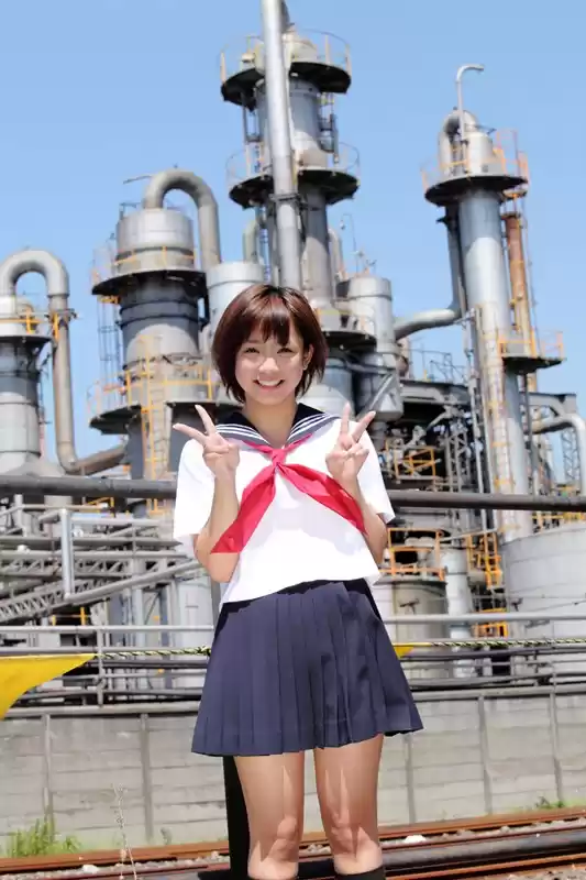 紗倉まな AV Debut