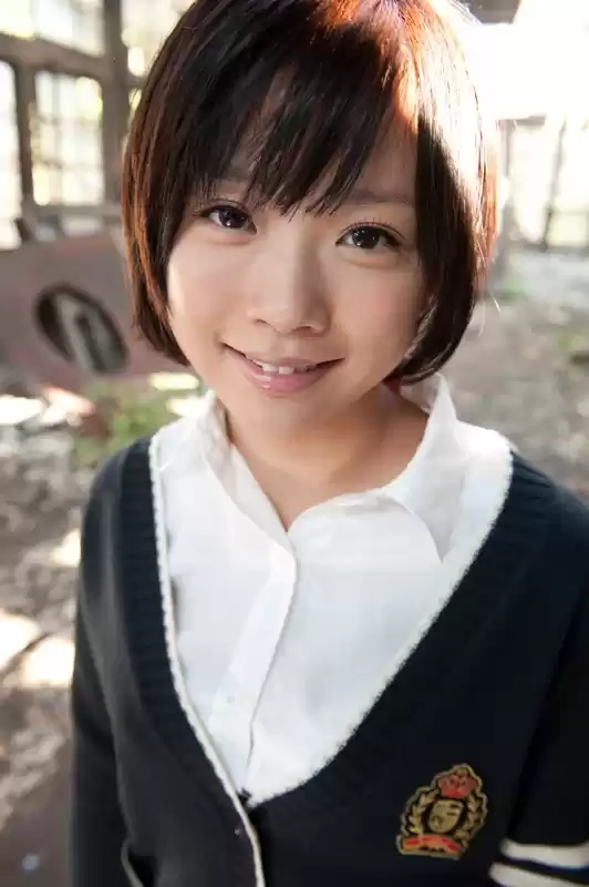 紗倉まな AV Debut
