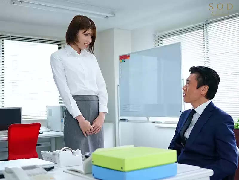 首絞め・イラマ・拘束… ノーマルな上司をみるみる変態ドS化させてしまうほど中毒性がヤバいドM部下 新海咲