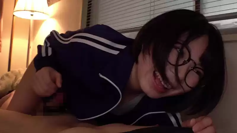 引きこもりで陰キャなくせに巨乳で可愛いウチの姉ちゃんは僕のチ●ポしか舐めない。 佐野なつ