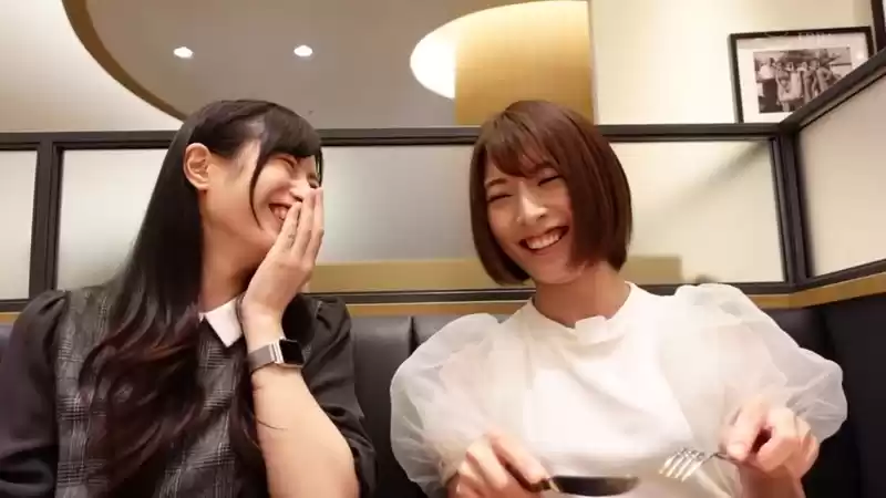＃はじめての＃レズキスは＃阿部乃みくと＃野外で＃なんていかがでしょう？