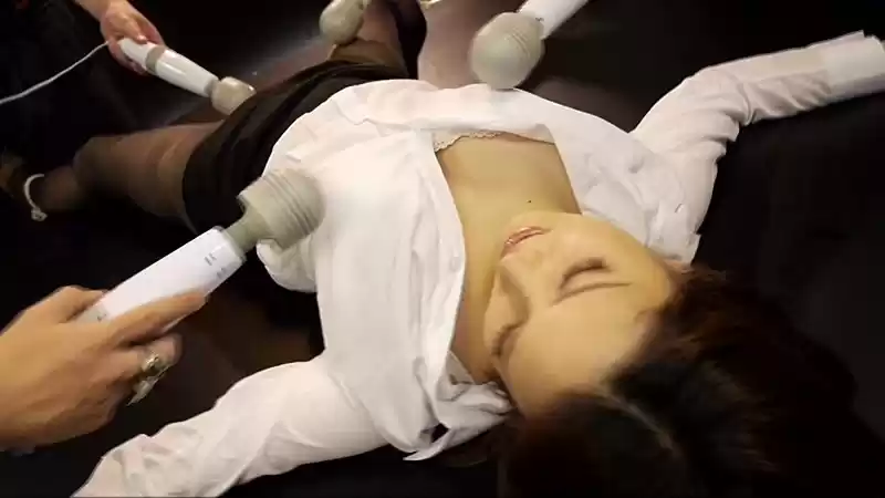 囚われた女刑事…イイ女を嬲り倒せ！女体乱舞の着緊マニア 着衣緊縛中毒 マニアック・エクスタシー Part1 舞咲みくに