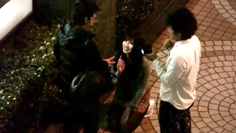 現役エリート女子大生 水野つかさ 土下座逆ナンパ「私とHして下さい」
