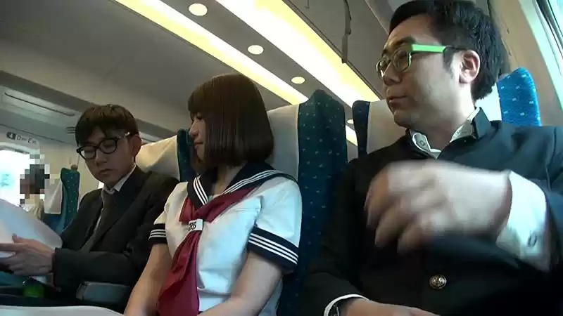 初美沙希と中出し修学旅行