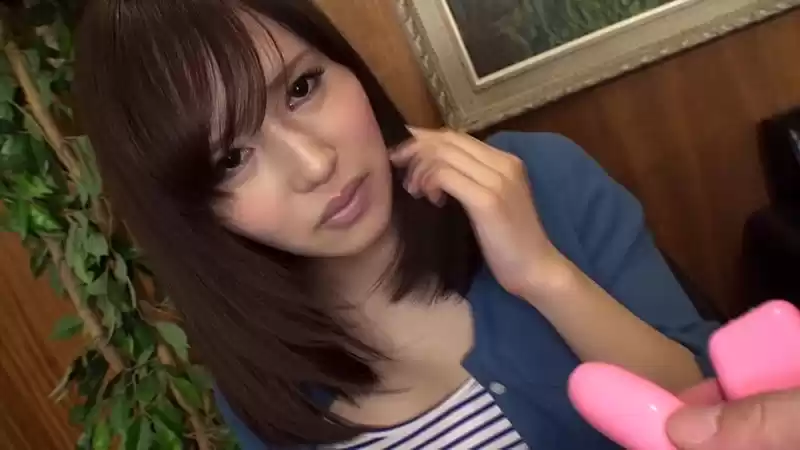 誰にでも中出しさせちゃう国宝級オナホール少女 しおり