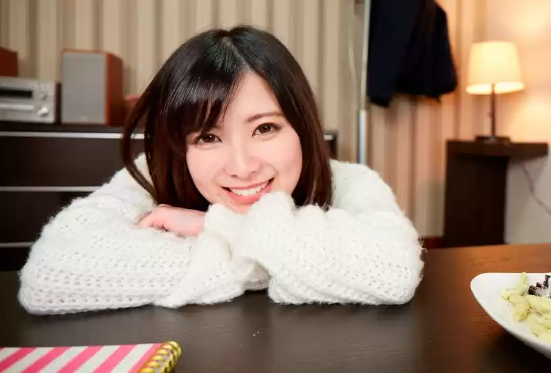 【VR】「授業のノート取ってきたよ…ご褒美に…チューしても…いい？」と意中男の子の部屋で何度も何度もキスをせがんでくる尽くしたがりなキス魔JD 豊中アリス【リアル映像】
