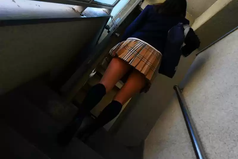 【VR】今からこの女、監禁してレ●プします。 武蔵●市吉祥● 奏音かのん