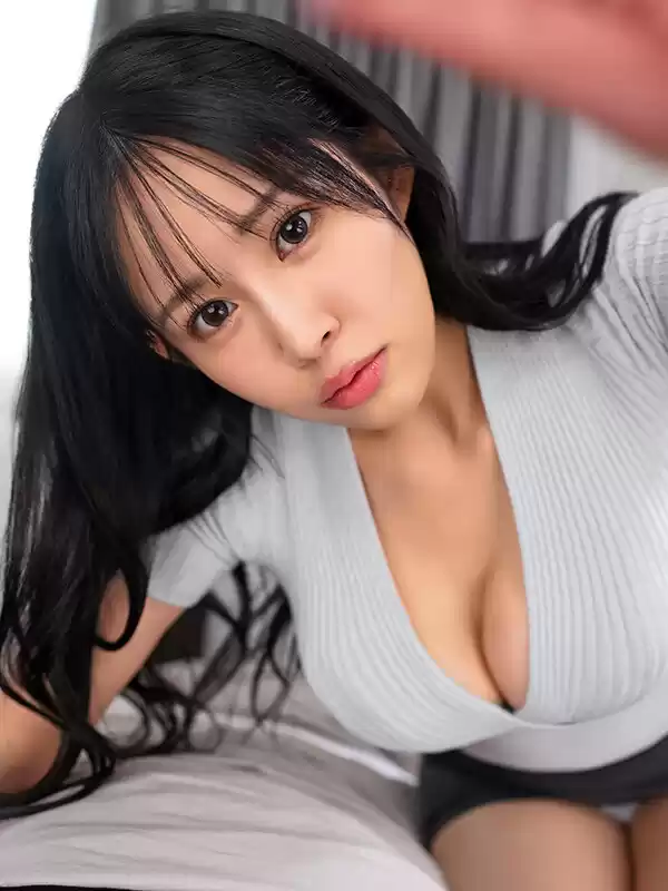 【VR】一人暮らしの僕を心配して隣の奥さんが看病してくれることになり、キスまで3cm距離の密着介抱に勃起がおさまらず「夫には内緒ね…」と接吻口封じからベロキス増し増し杭打ちピストンで何度もヌカれまくった 二羽紗愛