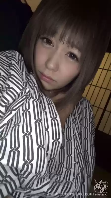 栗の華の匂いと愛液に塗れた、御籠りセックス。酔わされて、抱かれる快感に咽び泣く1泊2日。 紺野ひかる