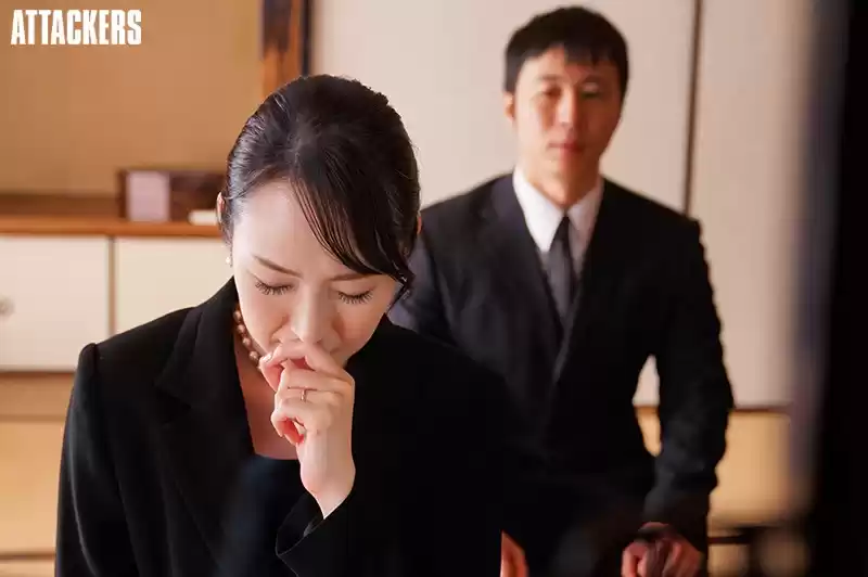 夫の連れ子に犯●れた未亡人 桜樹玲奈