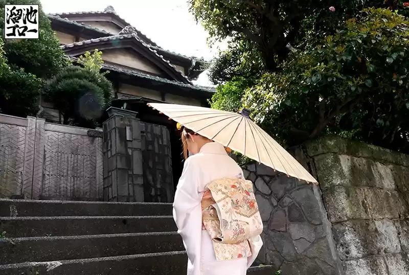 京都のはんなりスレンダー人妻 琴古ひまり AVデビュー！！