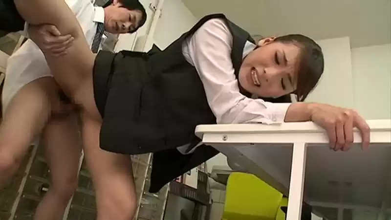 妄想がエスカレートする若妻 脳内を駆け巡るセックス妄想！疼く敏感マンコに大好きなチンポをハメられ快感潮吹き生中出し交尾 大場ゆい